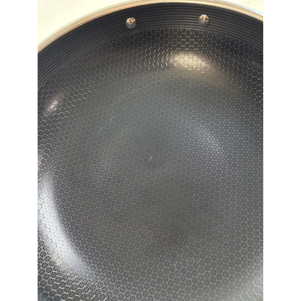 HexClad Hybrid Nonstick 14Inch Wok Stainless Steel Dual Handle without lid